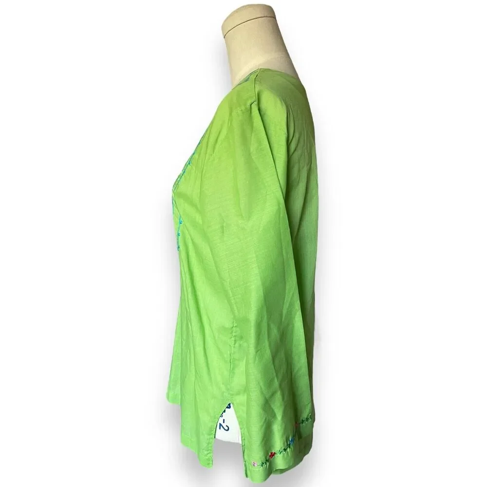 Vintage 70s Green Lightweight Embroidered Top Long Sleeve Hippie Groovy Small - Picture 2 of 5